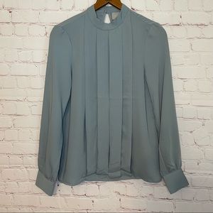 3 FOR $18 SALE H&M Pleated Blouse NWT XS